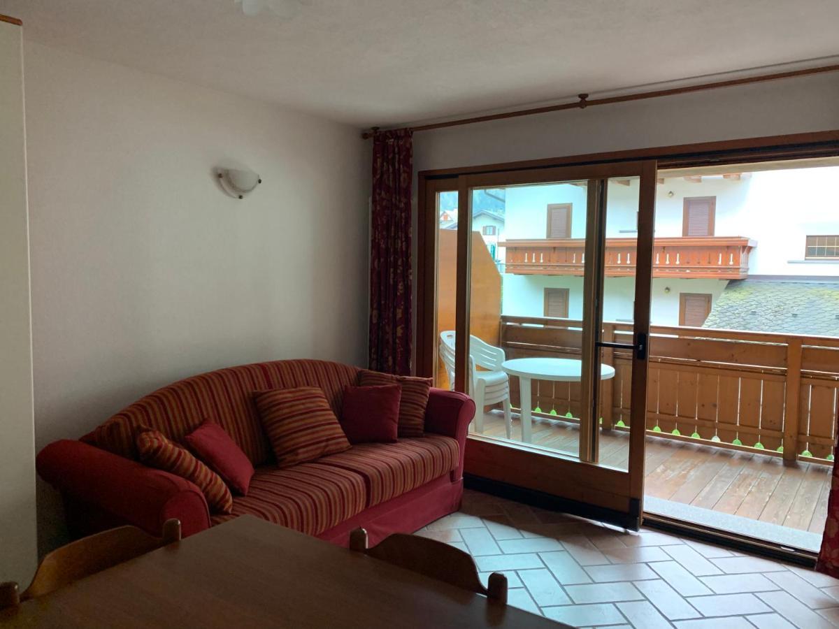 Monolocale Campodolcino Apartment Luaran gambar